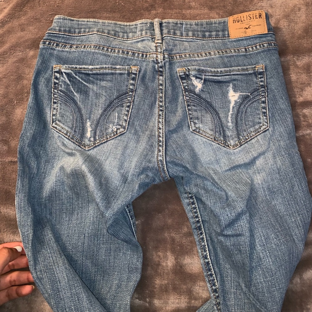 Hollister Ripped Jeans 7R